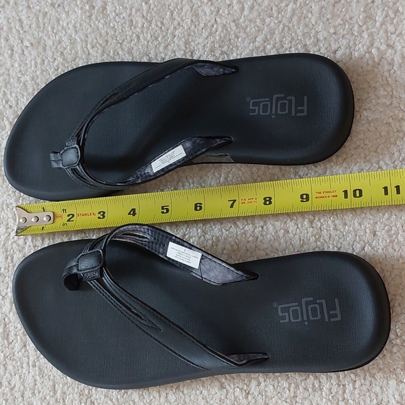 FLOJOS, SIZE 9, BLACK, LEATHER STRAP, RUBBER SLIPPER, NEW - Picture 3 of 6